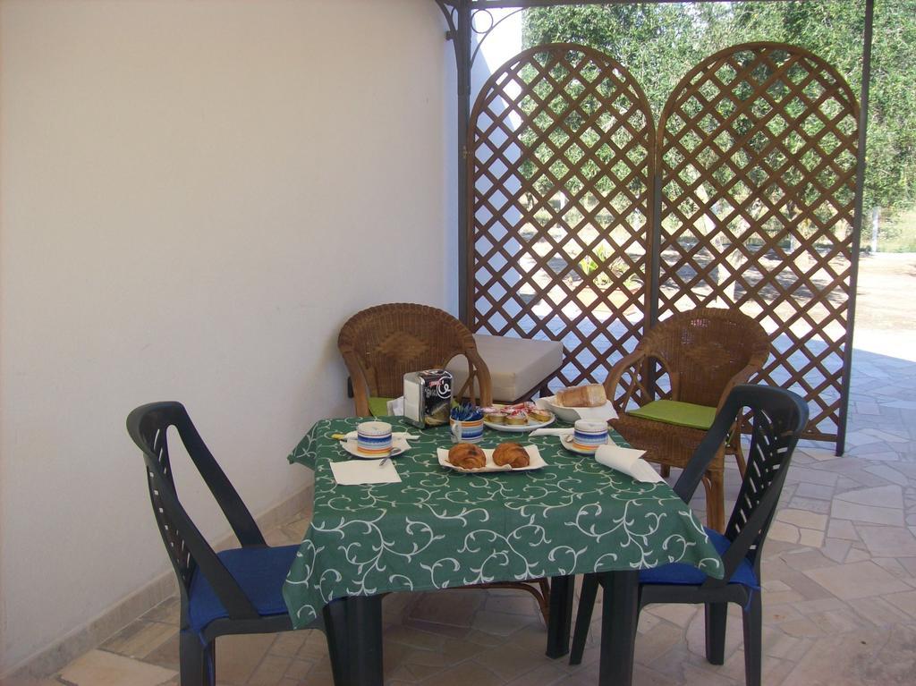 Otranto Le Sancinare Bed and Breakfast Casamassella Εξωτερικό φωτογραφία