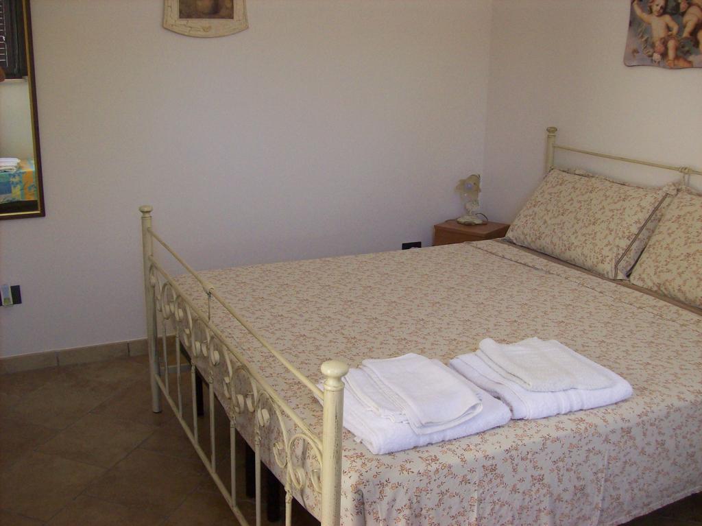 Otranto Le Sancinare Bed and Breakfast Casamassella Εξωτερικό φωτογραφία
