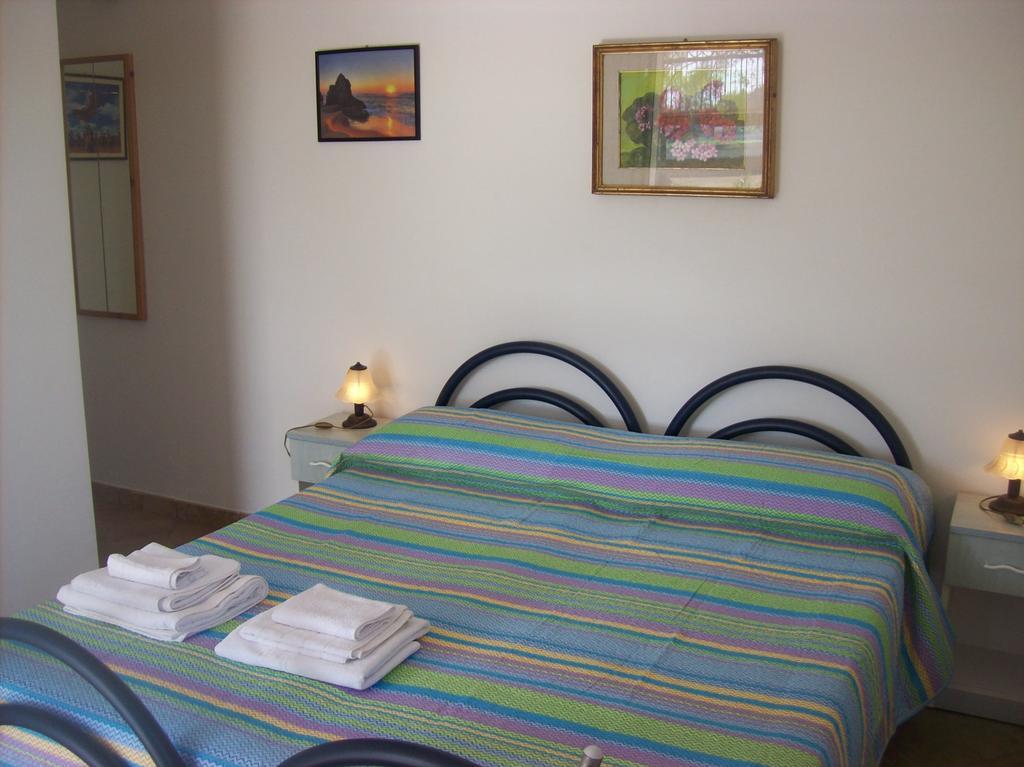 Otranto Le Sancinare Bed and Breakfast Casamassella Εξωτερικό φωτογραφία