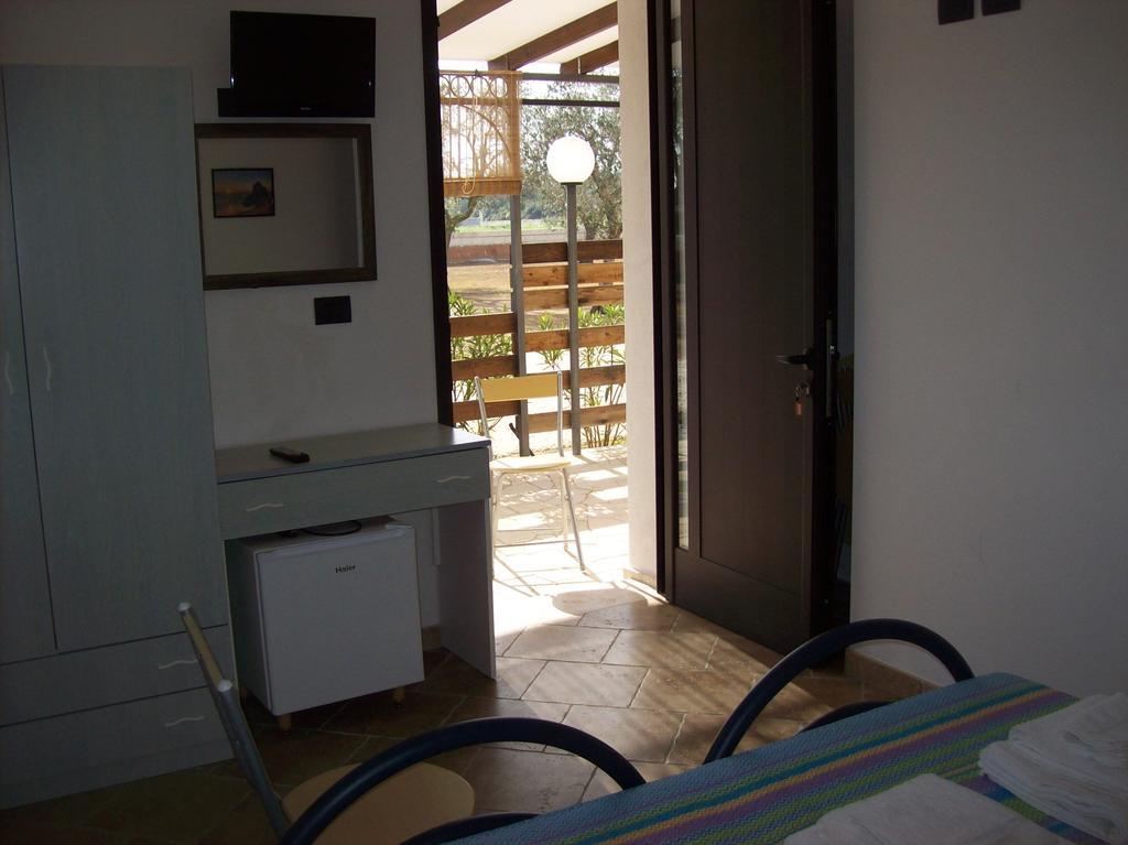 Otranto Le Sancinare Bed and Breakfast Casamassella Εξωτερικό φωτογραφία