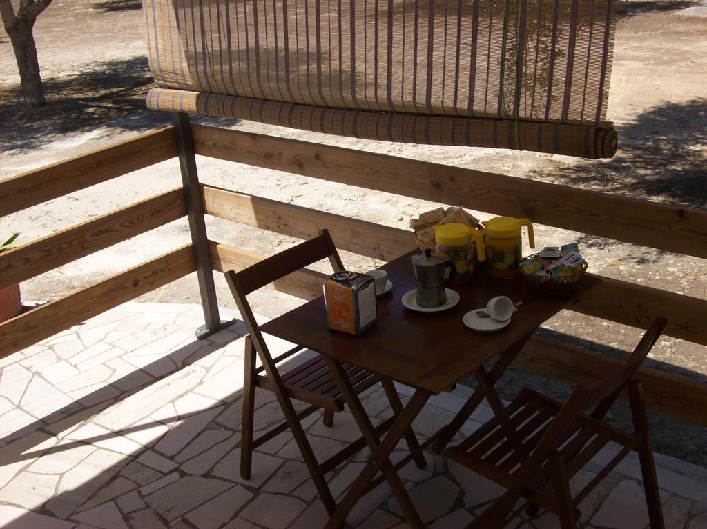 Otranto Le Sancinare Bed and Breakfast Casamassella Εξωτερικό φωτογραφία