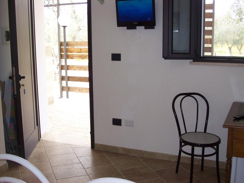 Otranto Le Sancinare Bed and Breakfast Casamassella Εξωτερικό φωτογραφία
