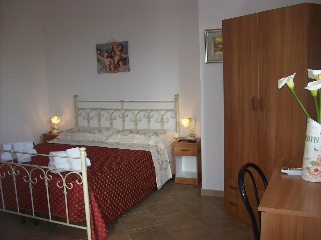 Otranto Le Sancinare Bed and Breakfast Casamassella Εξωτερικό φωτογραφία