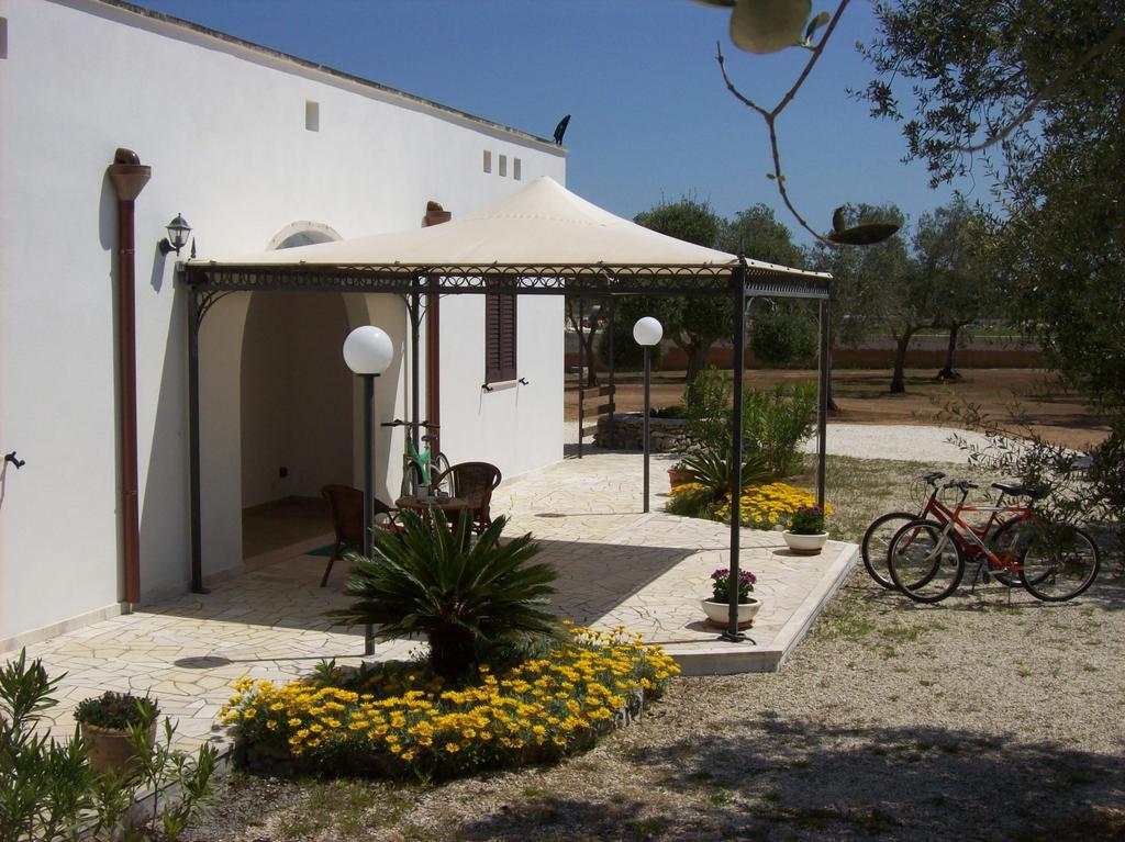 Otranto Le Sancinare Bed and Breakfast Casamassella Εξωτερικό φωτογραφία