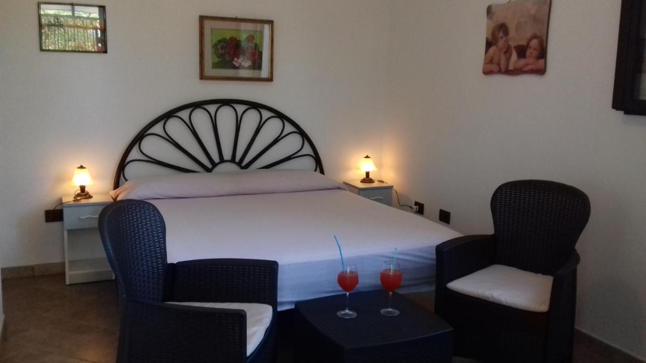 Otranto Le Sancinare Bed and Breakfast Casamassella Εξωτερικό φωτογραφία